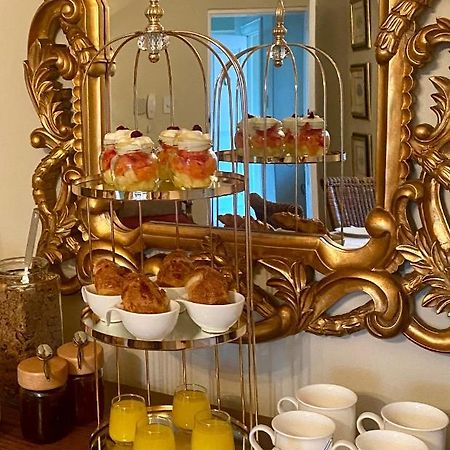 Vair'S Place Guest House In Sandton Paulshof - Apartment, Lux Suites & Spa Johannesburg Buitenkant foto