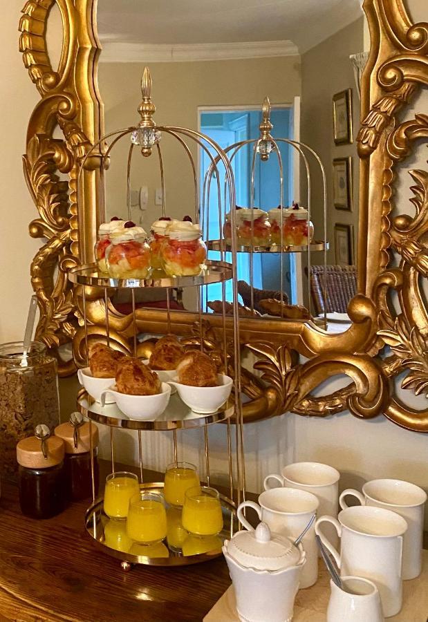 Vair'S Place Guest House In Sandton Paulshof - Apartment, Lux Suites & Spa Johannesburg Buitenkant foto