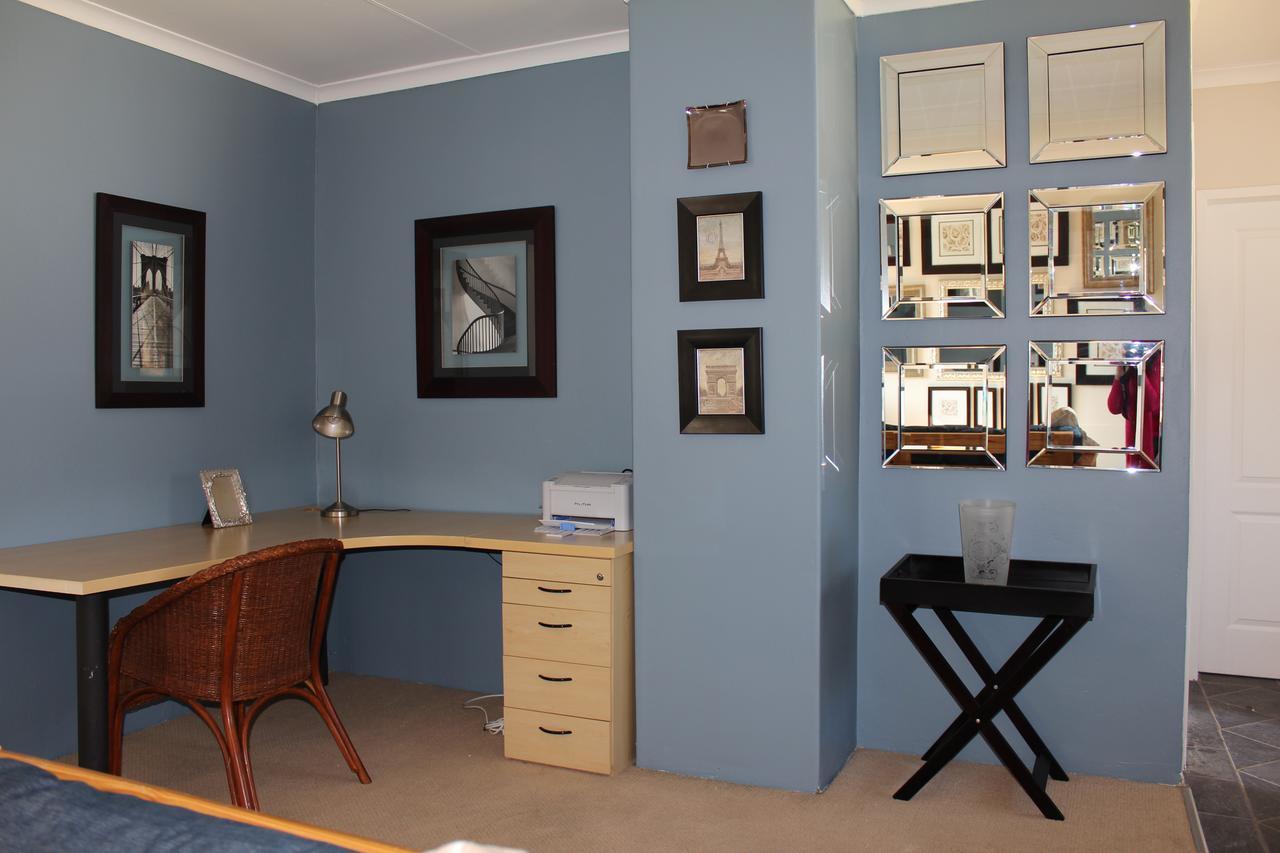 Vair'S Place Guest House In Sandton Paulshof - Apartment, Lux Suites & Spa Johannesburg Buitenkant foto